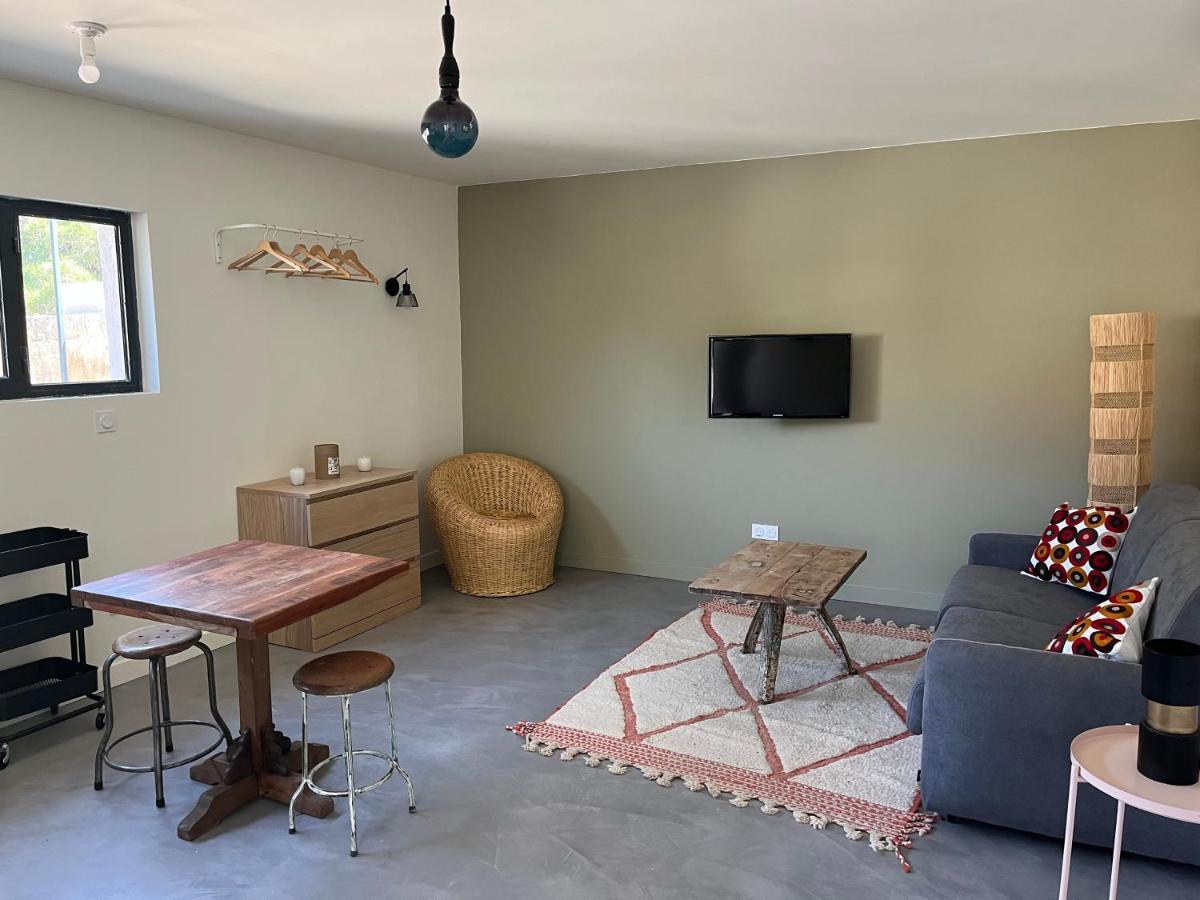 Studio Dans Les Alpilles Apartment Fontvieille Ngoại thất bức ảnh