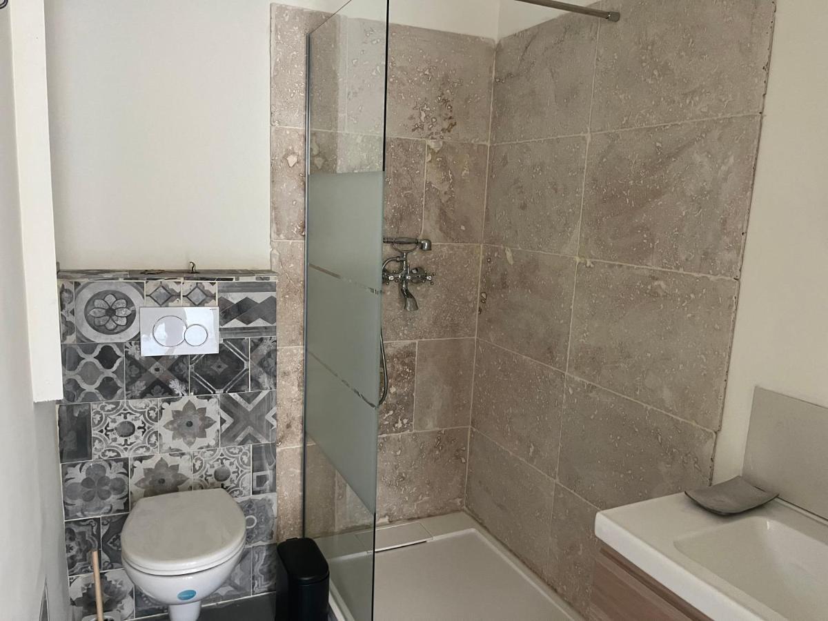 Studio Dans Les Alpilles Apartment Fontvieille Ngoại thất bức ảnh