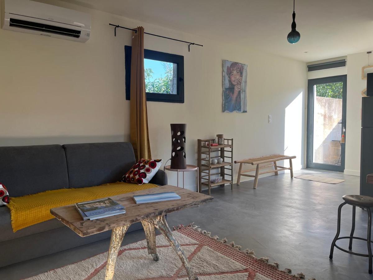 Studio Dans Les Alpilles Apartment Fontvieille Ngoại thất bức ảnh